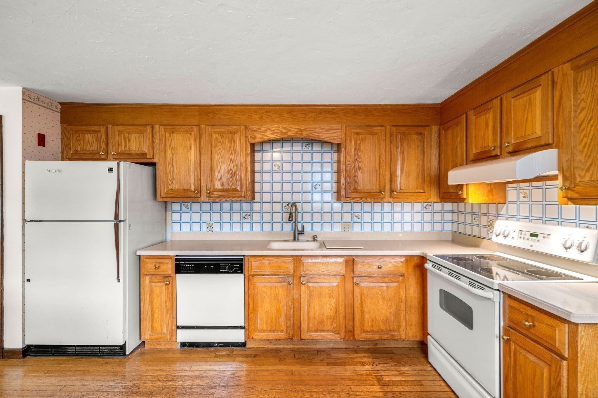 36 Perry Street, Weymouth, MA Photo #7