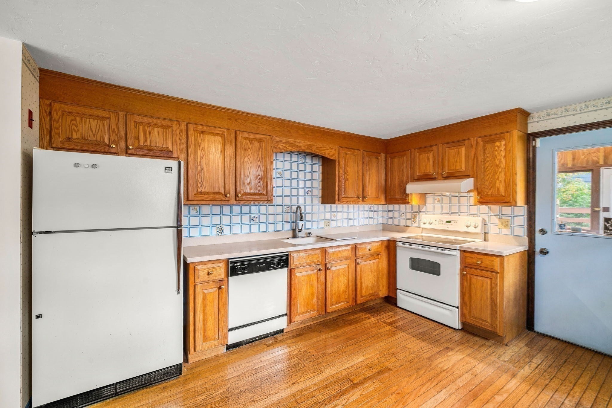 36 Perry Street, Weymouth, MA Photo #9