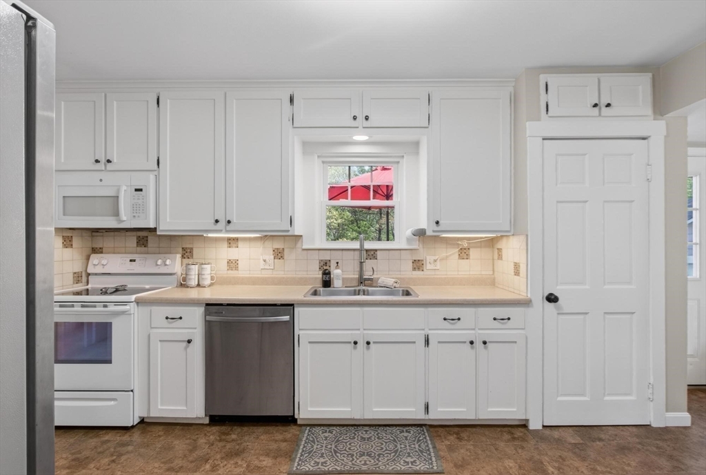 181 Forge Village Rd, Groton, MA Photo #7
