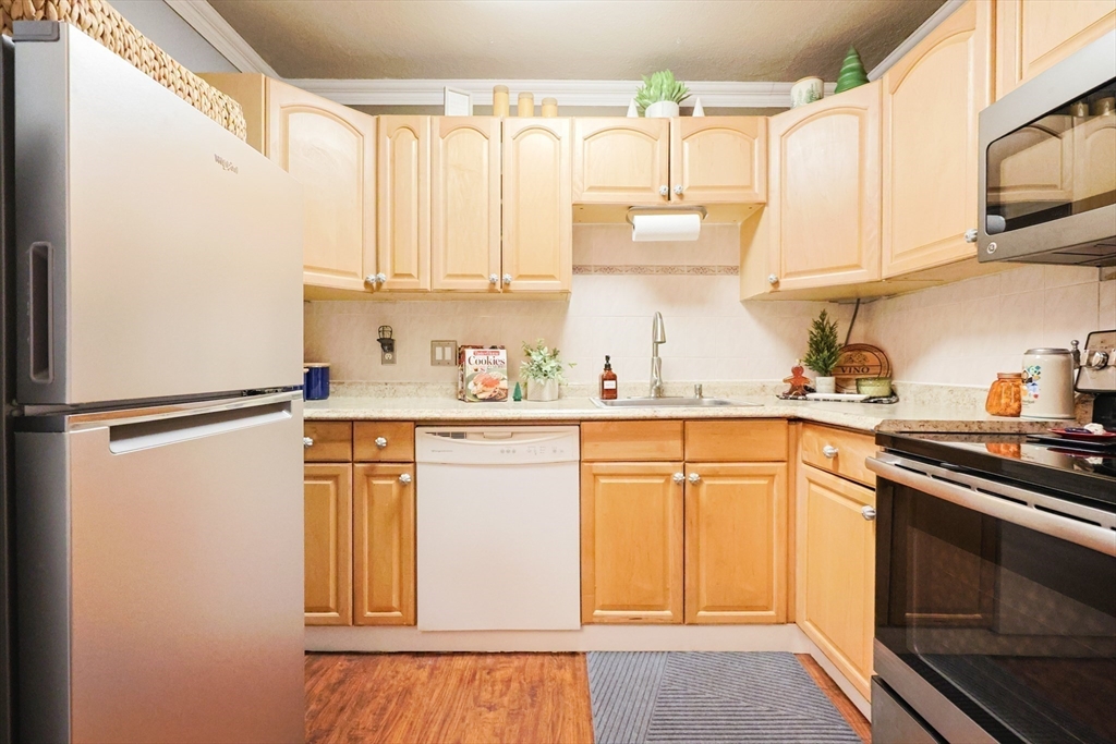 116 Boston Post Road E 101