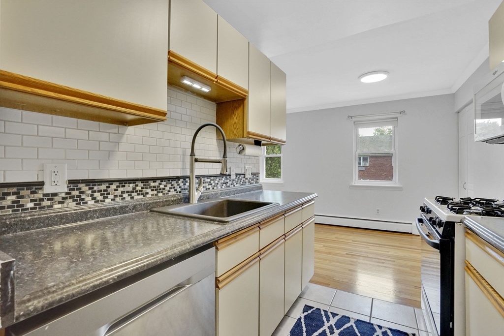 272 Regency Park Dr 272