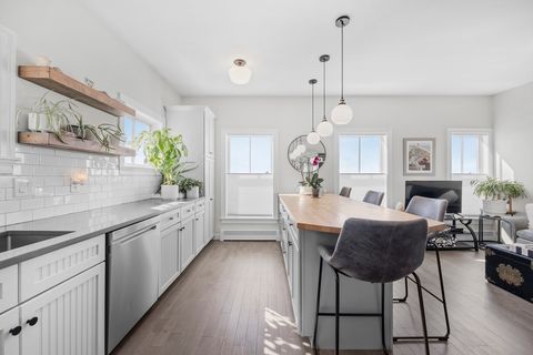 168 Humphrey PH Swampscott MA 01907