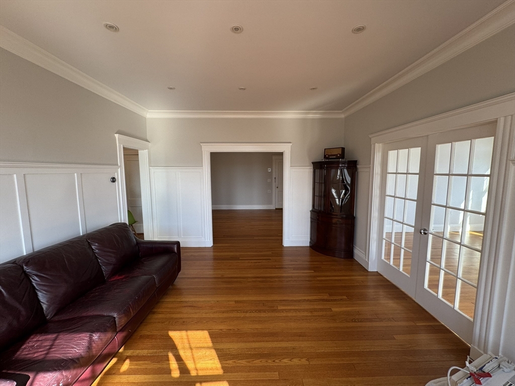 84 Tudor Street 6