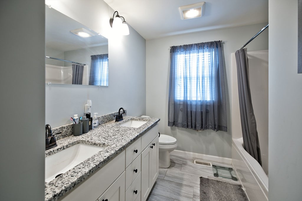 53 Pulaski St, Fall River, MA, 53 Pulaski St, Fall River, MA Photo #16