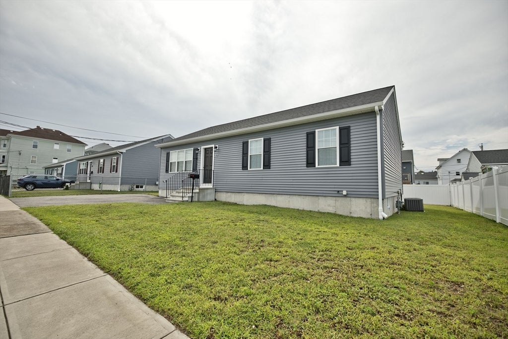 53 Pulaski St