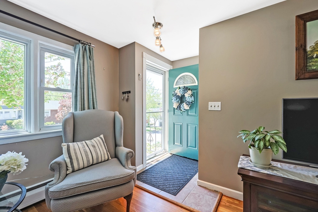 27 Sunflower Rd