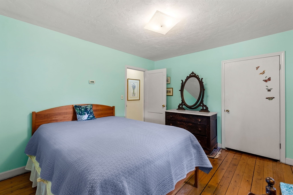 25 Alden Place, Newton, MA Photo #16