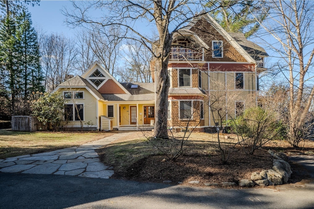 83 Bancroft Rd