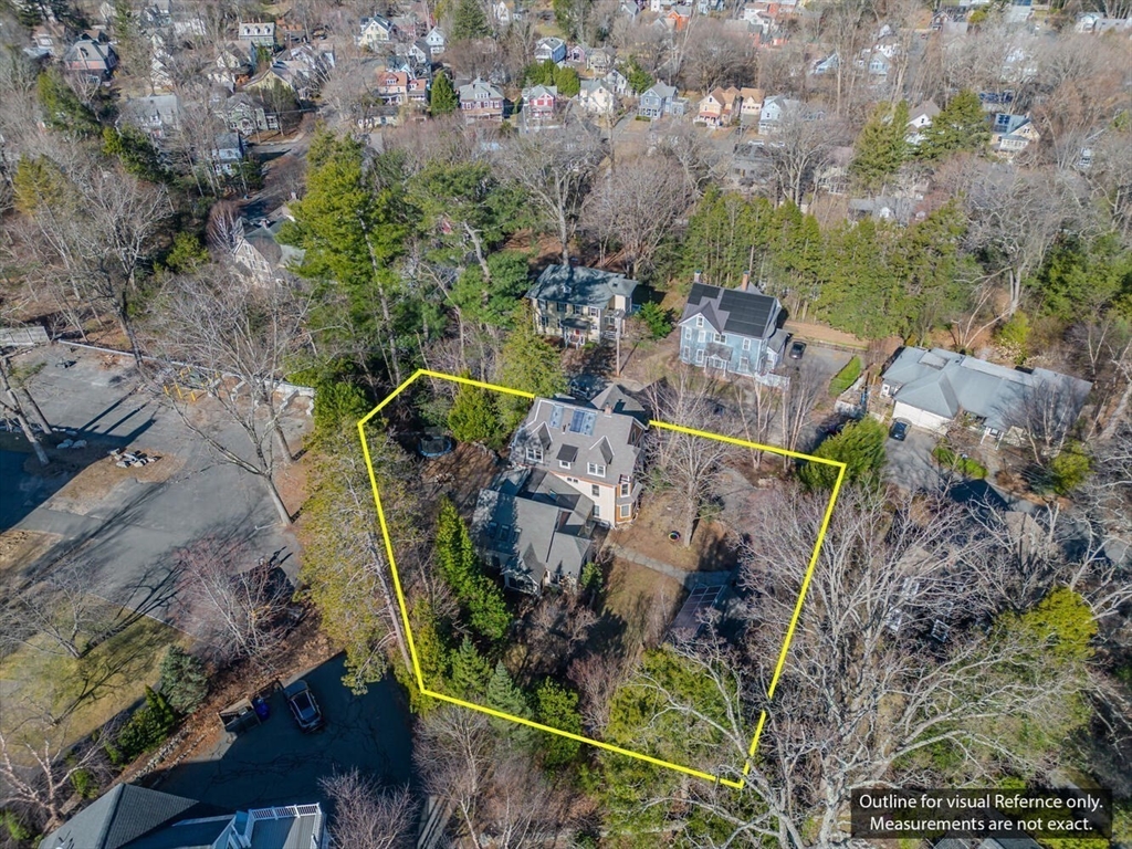 83 Bancroft Rd