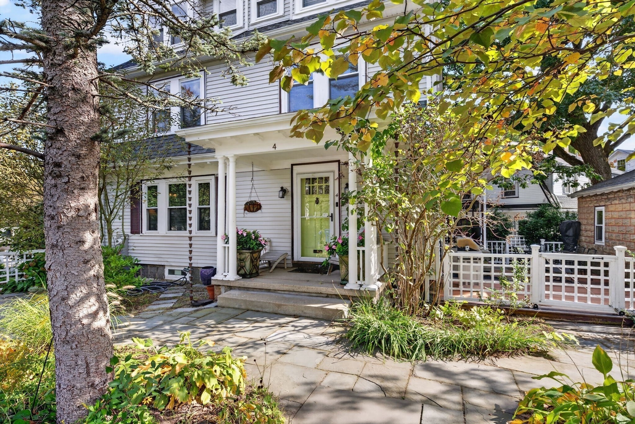 4 Hawthorn Rd, Milton, MA, 4 Hawthorn Rd, Milton, MA Photo #2