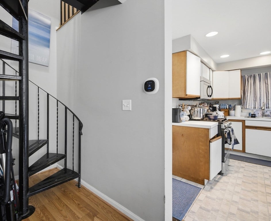 11 Gardner St #4, Salem, MA, 11 Gardner St #4, Salem, MA Photo #11