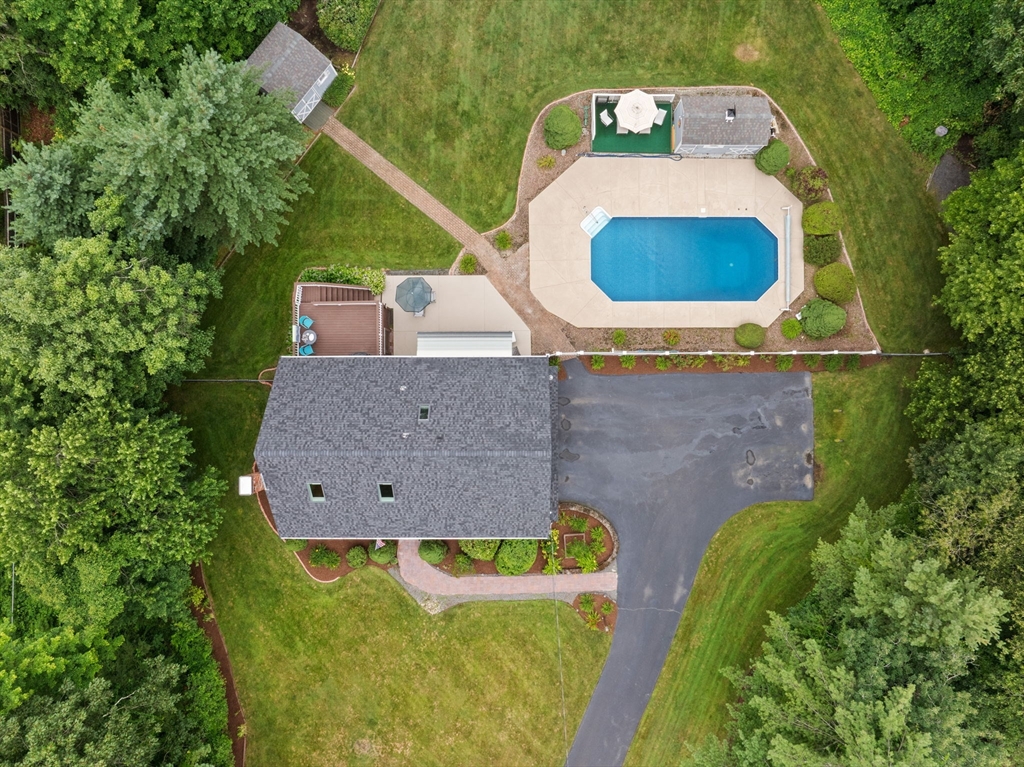 9 Bayberry Rd