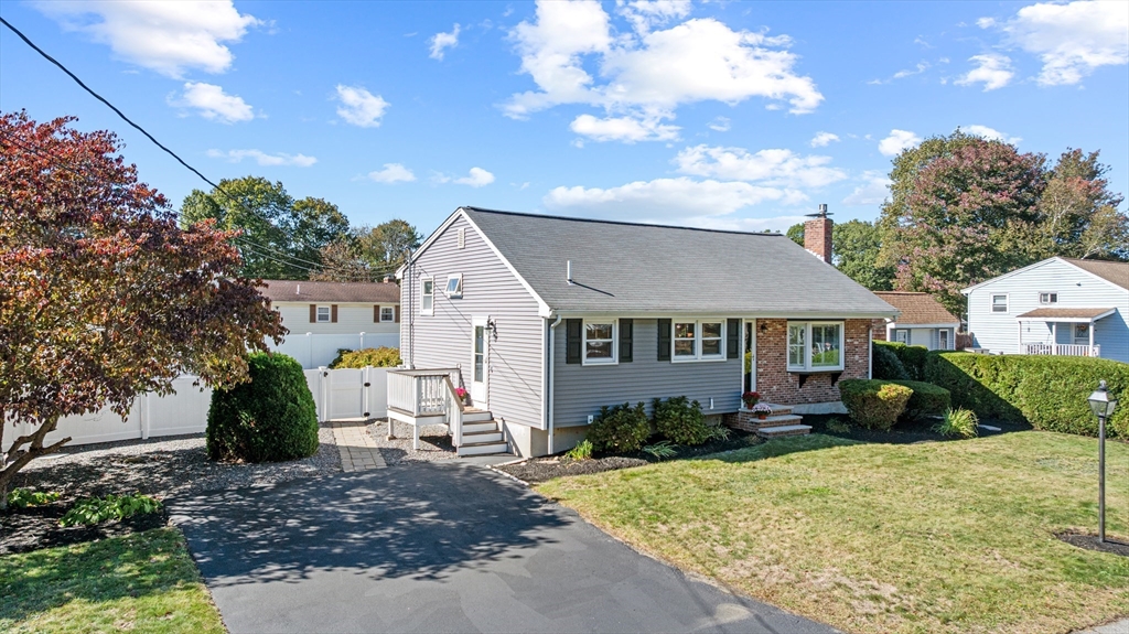 51 Rangeley Ave