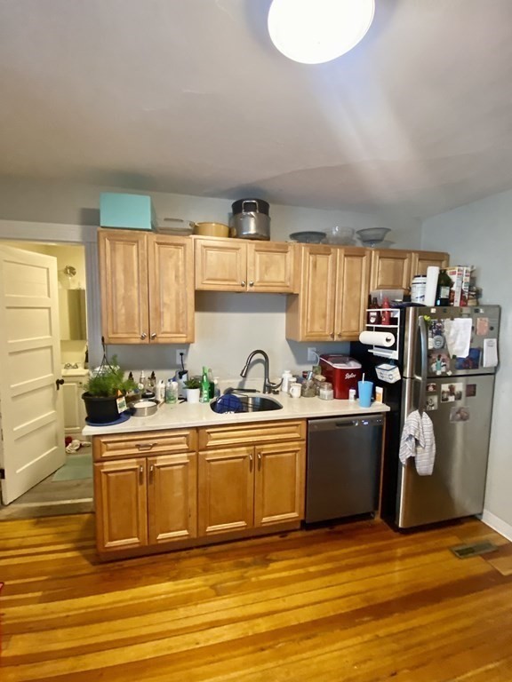 110 Crescent Ave 1