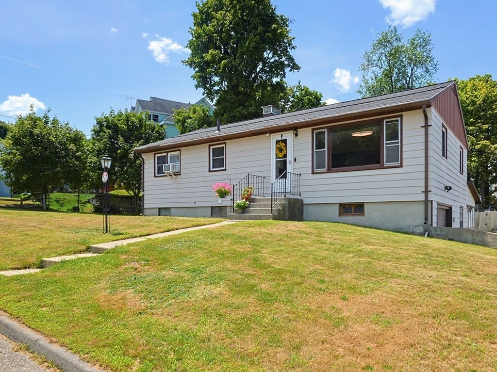 Photo of 5 Rainville Ave, Fitchburg, MA