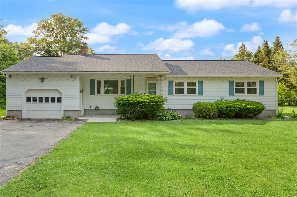 19 Shaker Ln