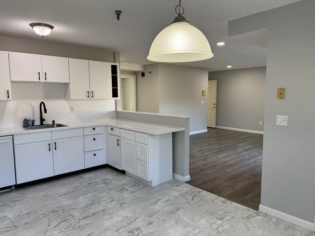 74 Tennis Plaza Rd 31