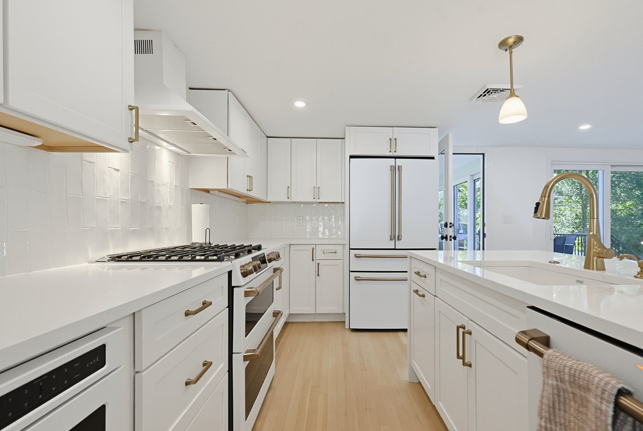 7 Phoenix Road, Auburn, MA, 7 Phoenix Road, Auburn, MA Photo #4