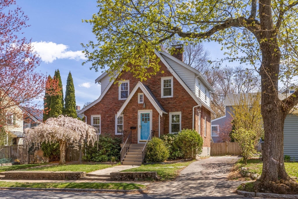 220 Hillside Avenue