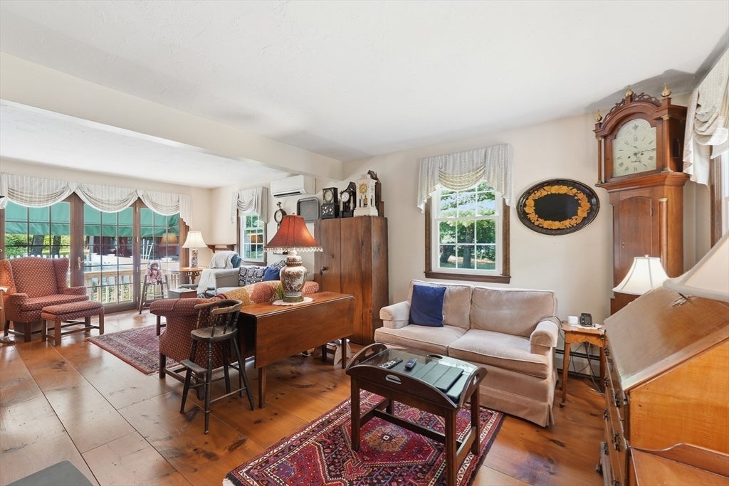 22 Kingsbury Rd, Thompson, CT, 22 Kingsbury Rd, Thompson, CT Photo #8
