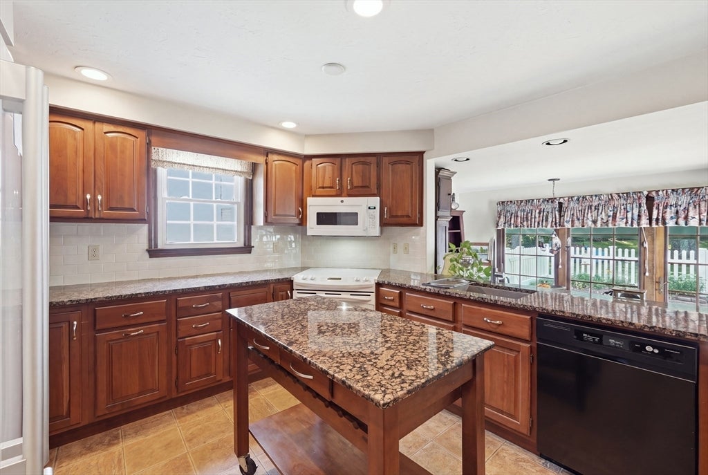 22 Kingsbury Rd