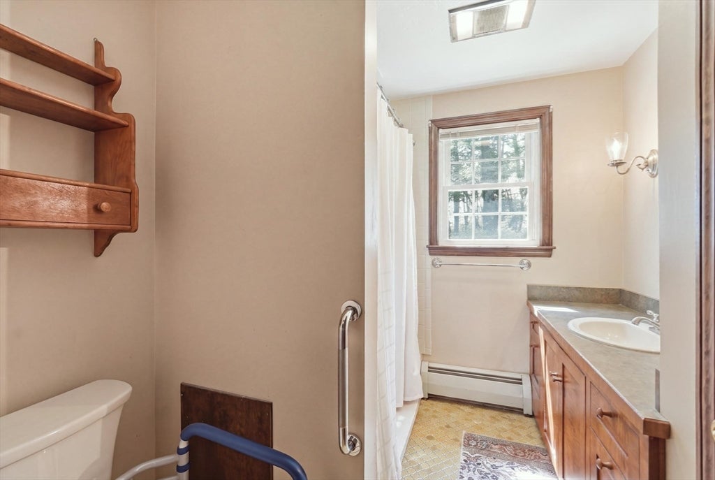 22 Kingsbury Rd, Thompson, CT, 22 Kingsbury Rd, Thompson, CT Photo #16