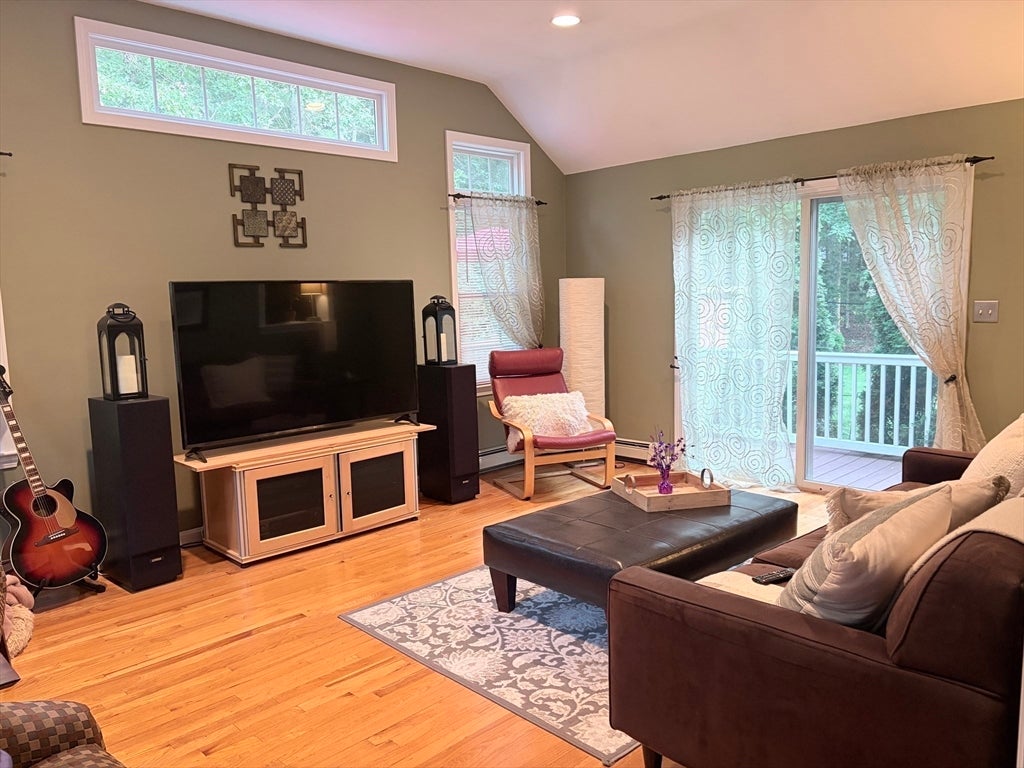 36 Barltett Street, Pembroke, MA Photo #10