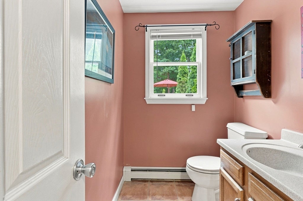 36 Barltett Street, Pembroke, MA Photo #11