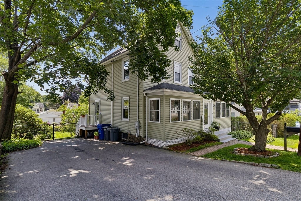 9 Crane Ave, Maynard, MA, 9 Crane Ave, Maynard, MA Photo #2