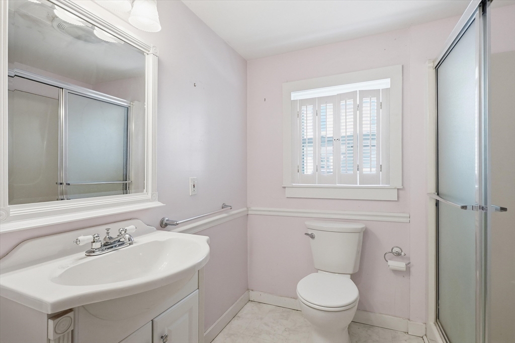 8 Vernon Ct, Newburyport, MA Photo #17