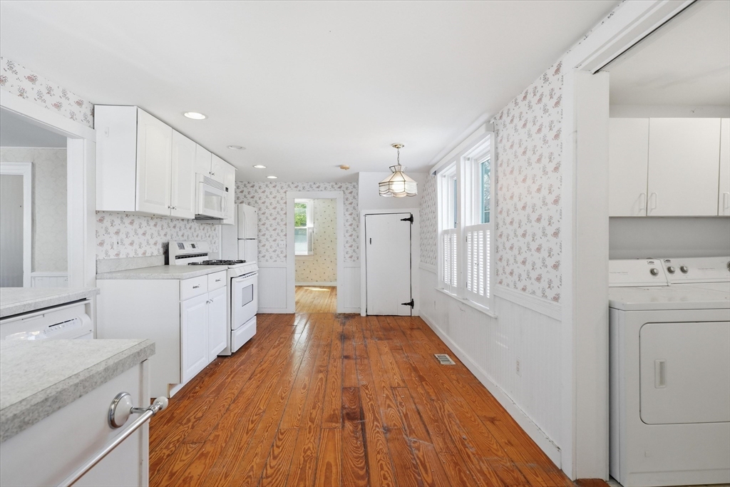 8 Vernon Ct, Newburyport, MA Photo #15