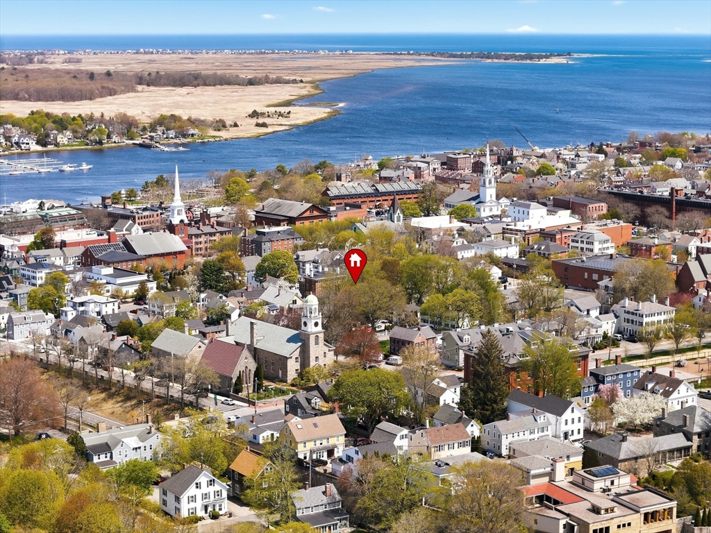 8 Vernon Ct, Newburyport, MA Photo #2
