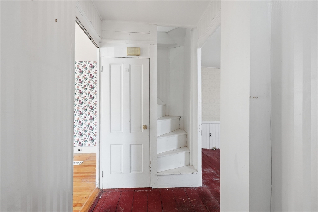 8 Vernon Ct, Newburyport, MA Photo #20