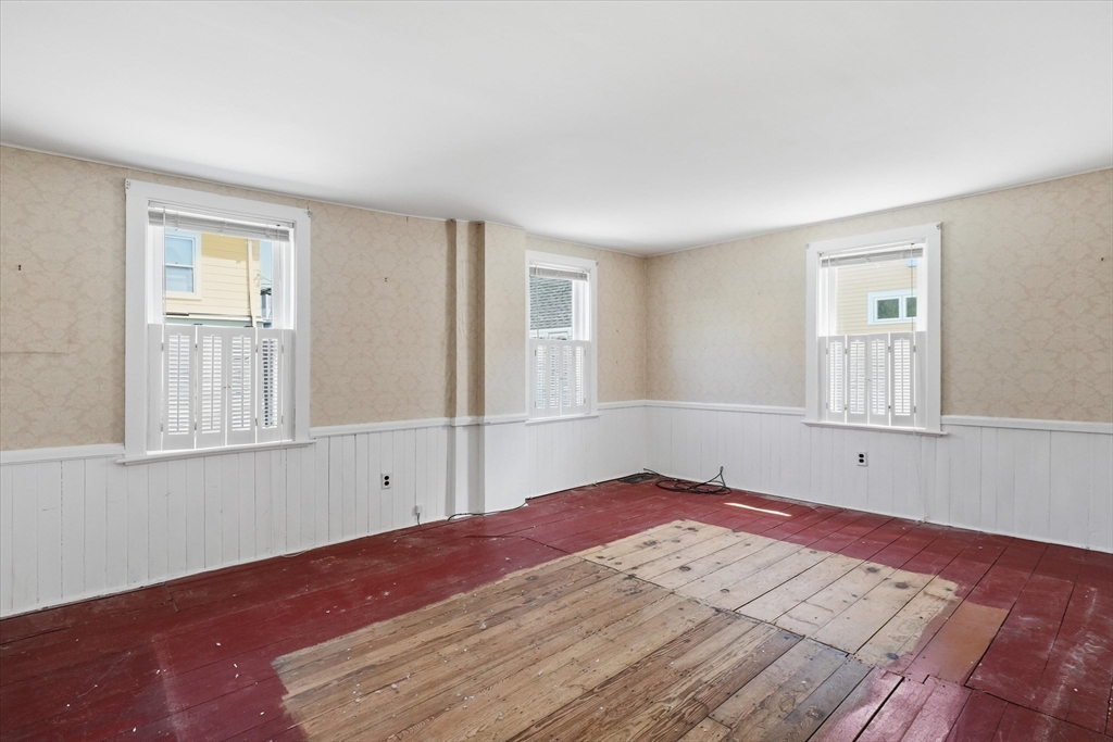 8 Vernon Ct, Newburyport, MA Photo #18