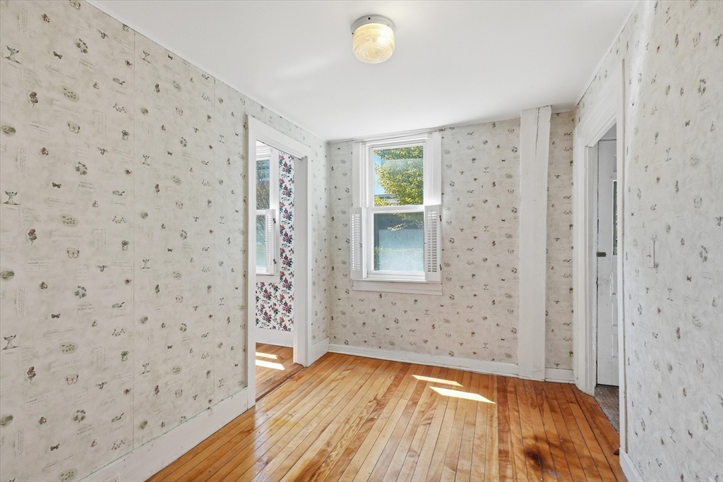 8 Vernon Ct, Newburyport, MA Photo #11