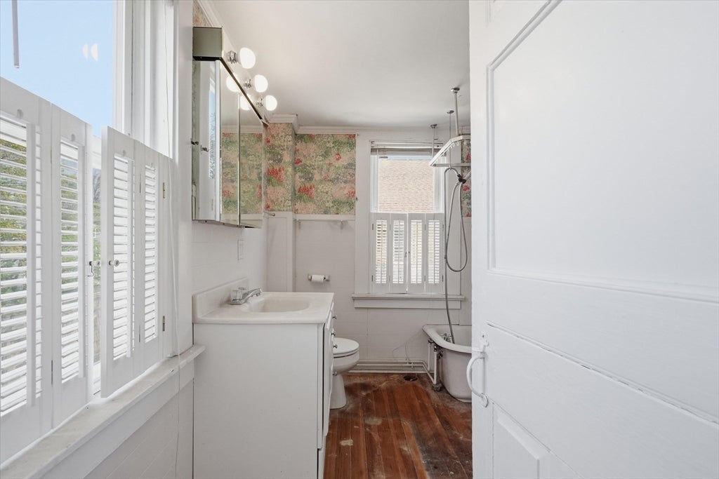 8 Vernon Ct, Newburyport, MA Photo #27