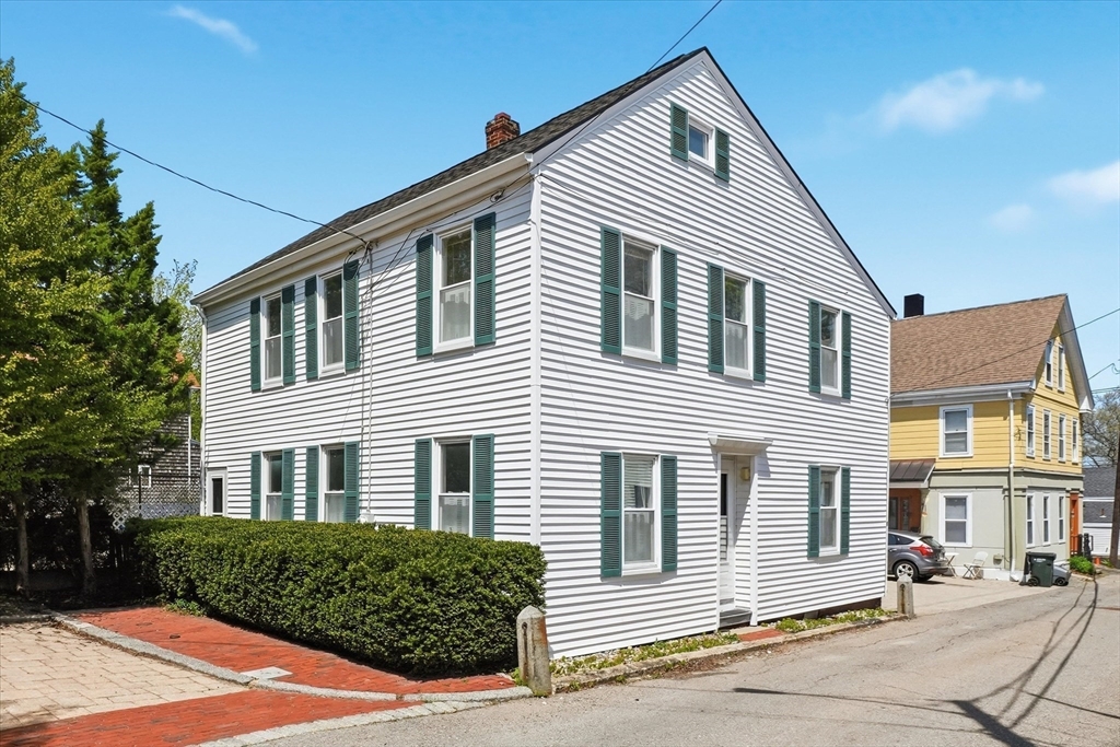 8 Vernon Ct, Newburyport, MA Photo #3