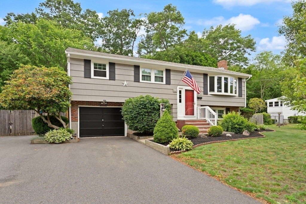 15 W. Meadow Dr