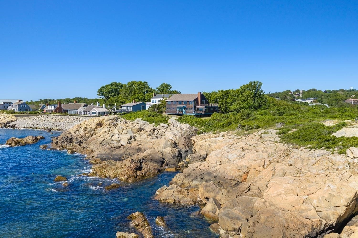 10 Old Penzance Rd, Rockport MA 01966