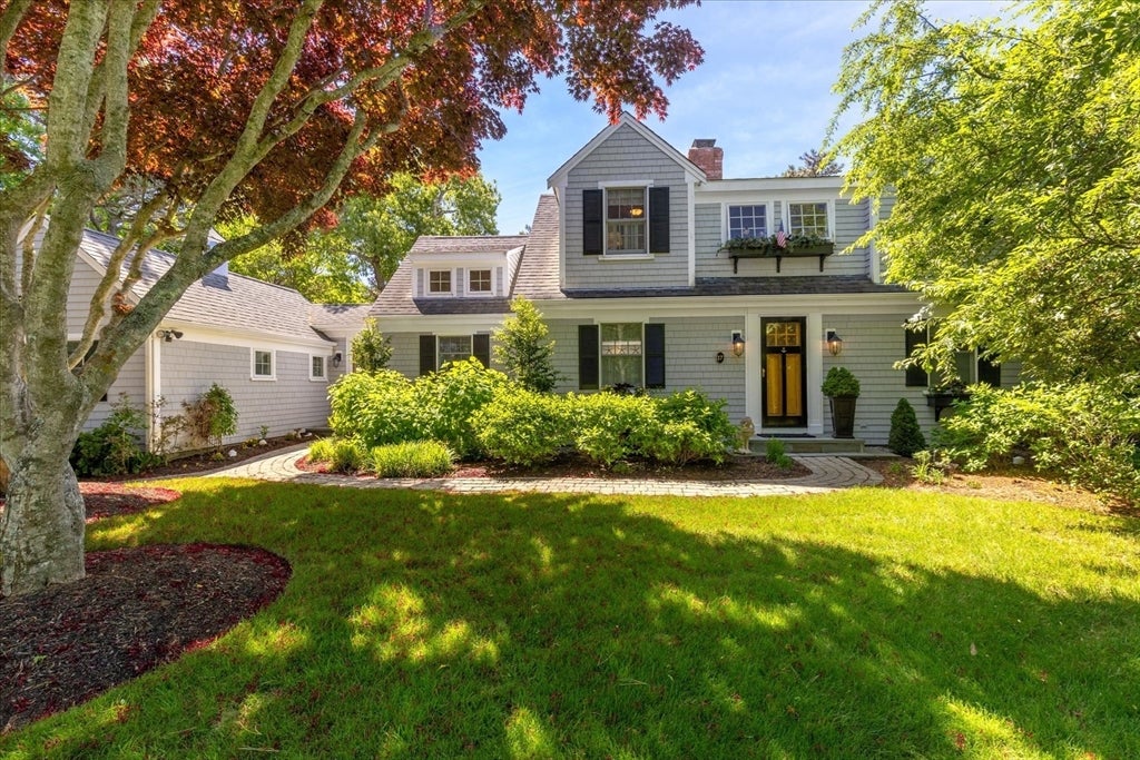 17 Cove Ln