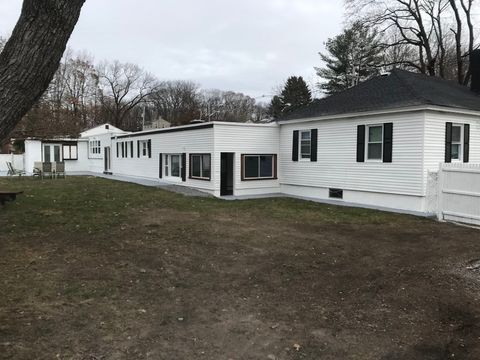 60 Howard St Leominster MA 01453