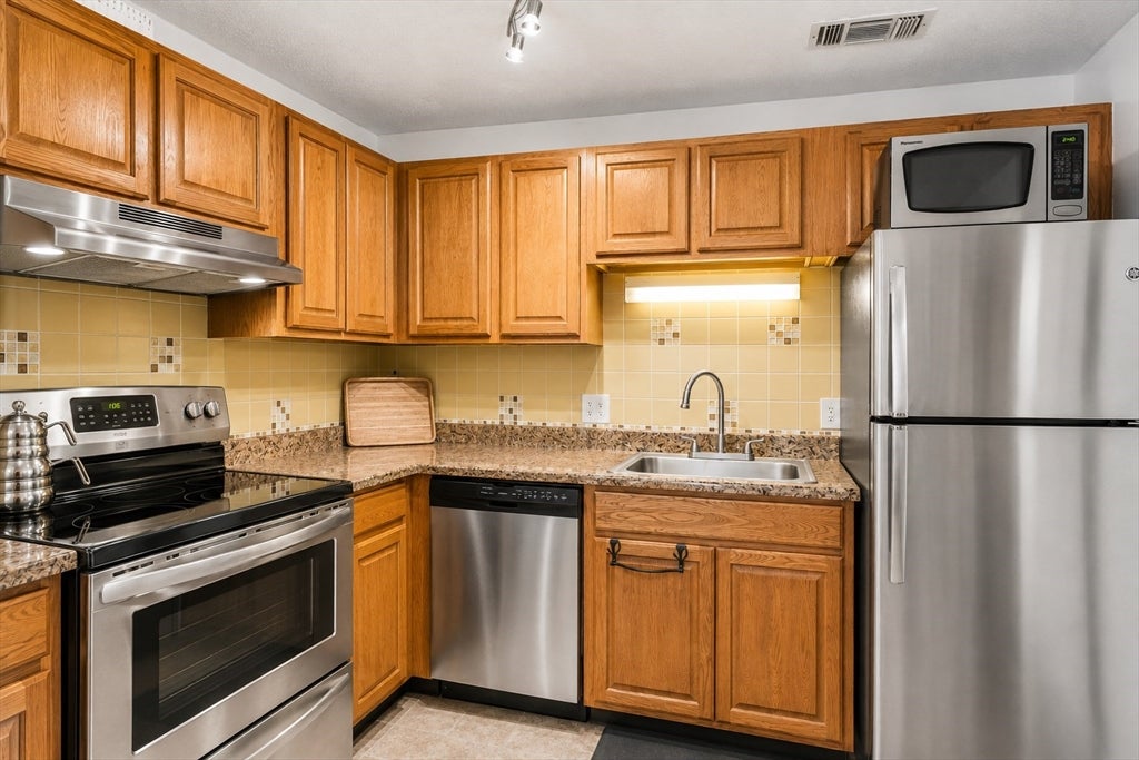 176 Maple Ave #1-26, Rutland, MA, 176 Maple Ave #1-26, Rutland, MA Photo #3
