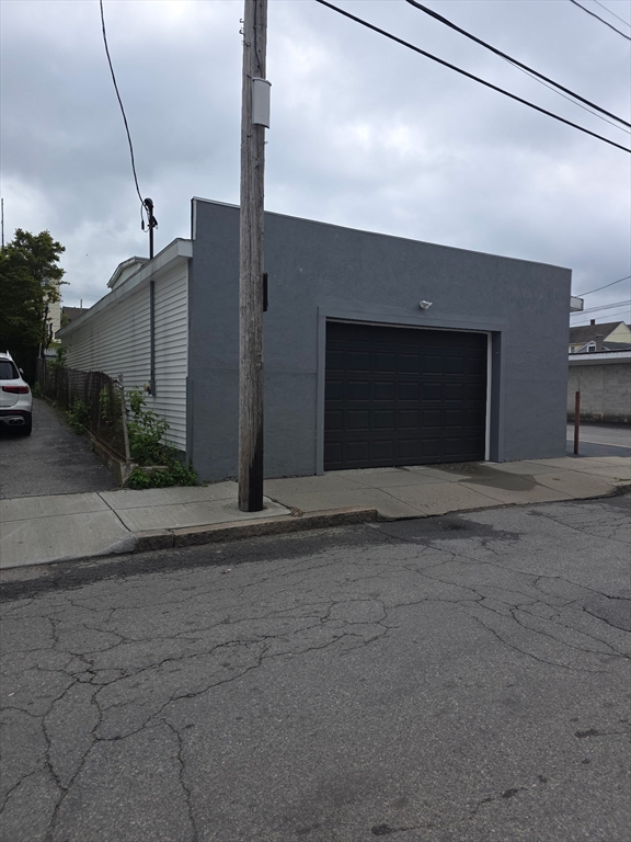 430 Alden Street, Fall River, MA Photo #12
