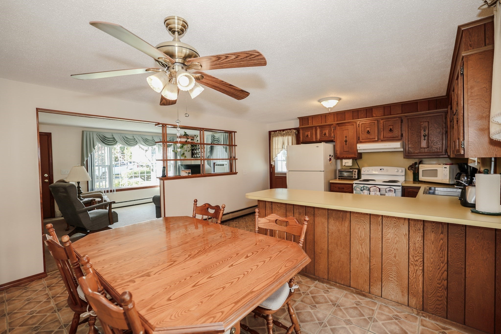 14 Brentwood Dr, Leominster, MA, 14 Brentwood Dr, Leominster, MA Photo #13