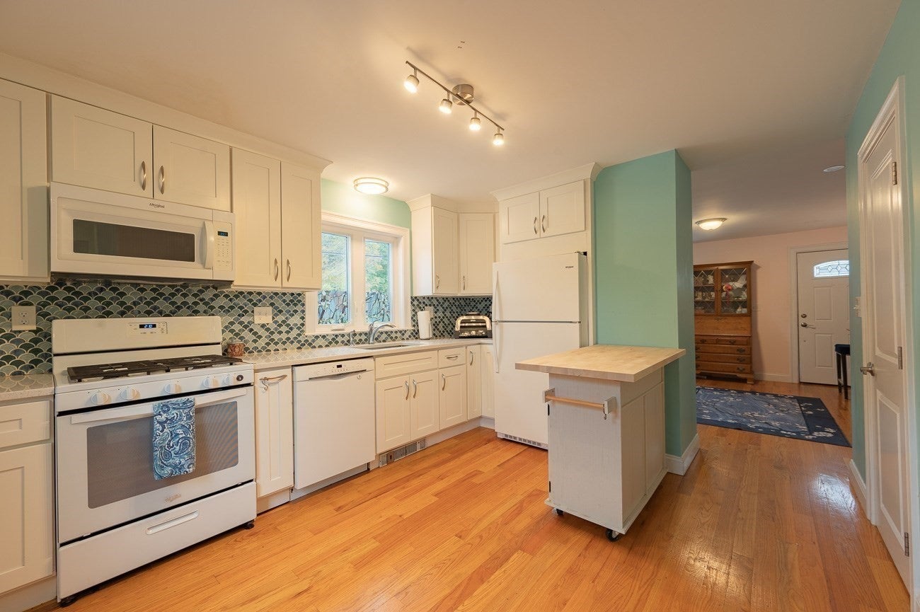 28 Heathcote St, Boston, MA Photo #13
