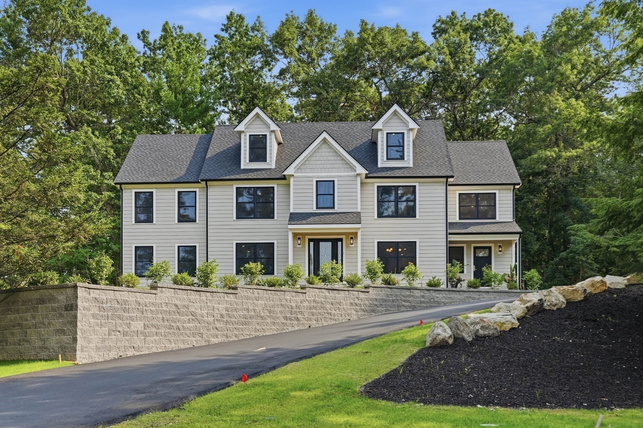 20 Main St