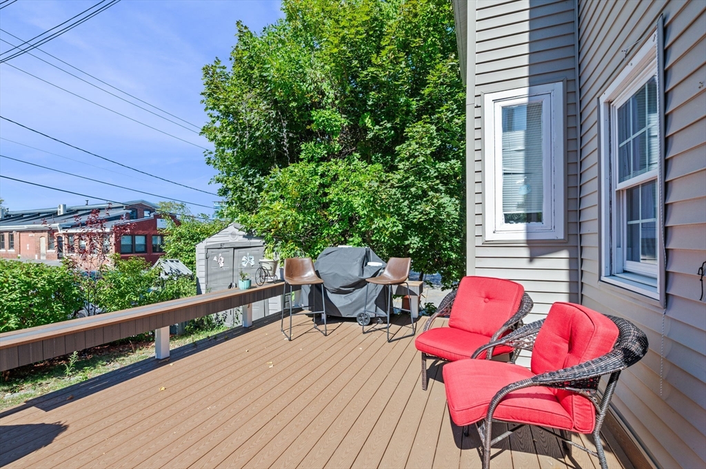 2 South Summer St