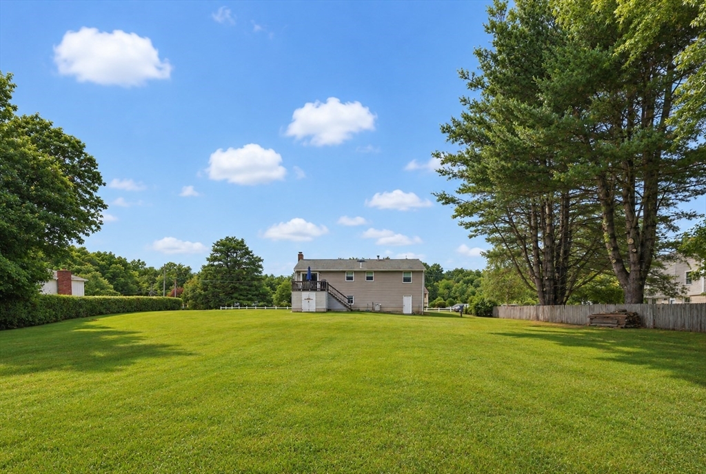 29 Country Club Dr