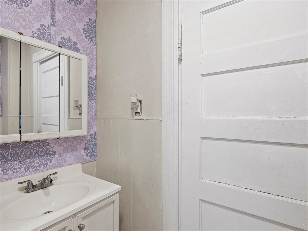 72 Sagamore Ave, Chelsea, MA Photo #14