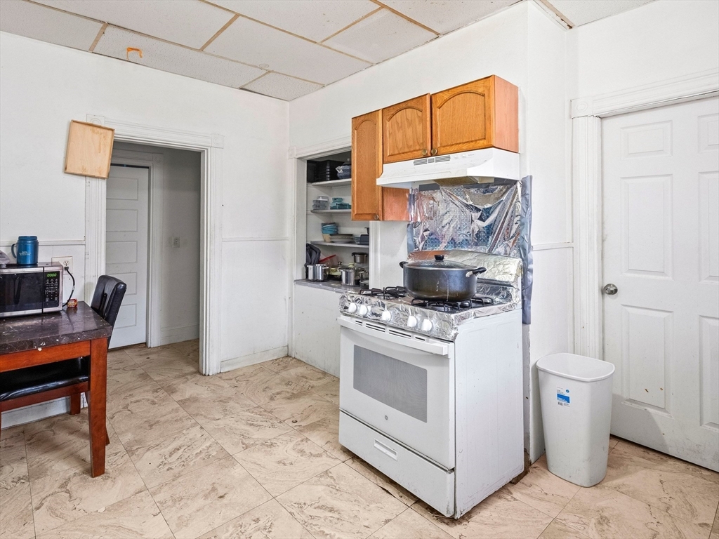 72 Sagamore Ave, Chelsea, MA Photo #17